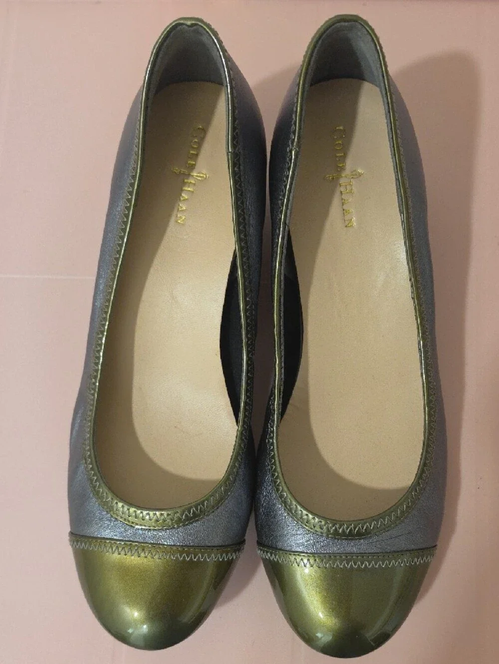 Women’s Gray and Olive Green COLE HAAN Wedge Slip-ons CLEAN!!